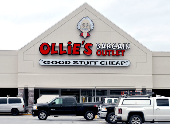 Ollie’s sign installed News, Sports, Jobs The Express